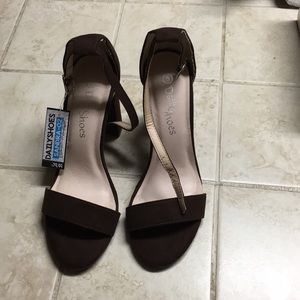 Women’s Chunky Heel Sandals